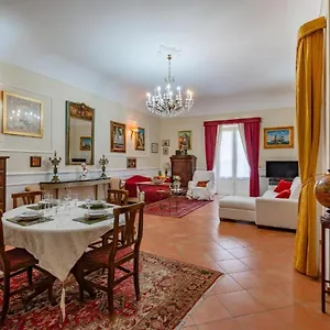 https://la-casa-di-dante.palermohotels.org